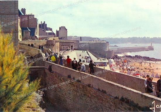 Cartes postales anciennes > CARTES POSTALES > carte postale ancienne > cartes-postales-ancienne.com Bretagne Ille et vilaine Saint Malo