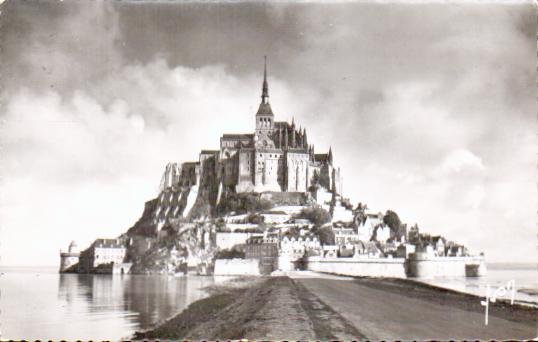 Cartes postales anciennes > CARTES POSTALES > carte postale ancienne > cartes-postales-ancienne.com Normandie Le Mont Saint Michel