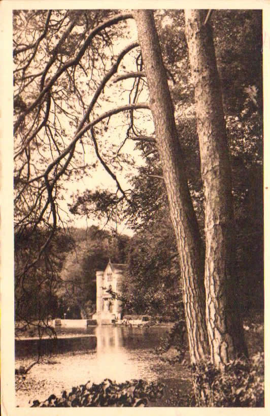 Cartes postales anciennes > CARTES POSTALES > carte postale ancienne > cartes-postales-ancienne.com Hauts de france Chantilly