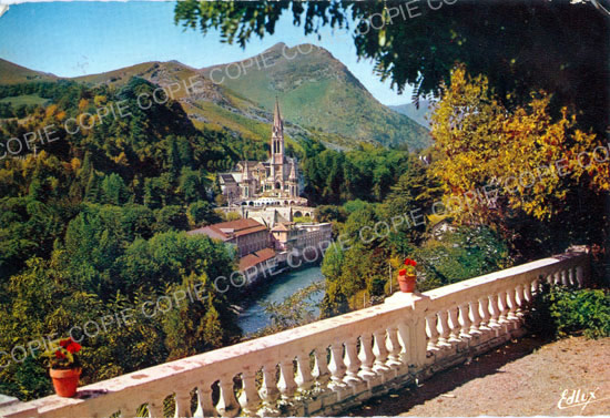 Cartes postales anciennes > CARTES POSTALES > carte postale ancienne > cartes-postales-ancienne.com Occitanie Hautes pyrenees Lourdes