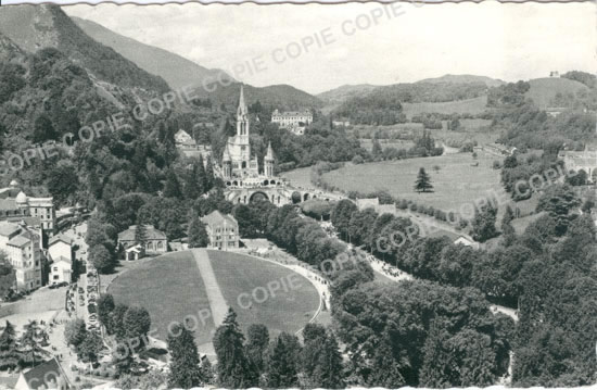 Cartes postales anciennes > CARTES POSTALES > carte postale ancienne > cartes-postales-ancienne.com Occitanie Hautes pyrenees Lourdes