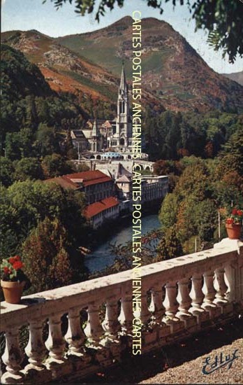 Cartes postales anciennes > CARTES POSTALES > carte postale ancienne > cartes-postales-ancienne.com Occitanie Hautes pyrenees Lourdes