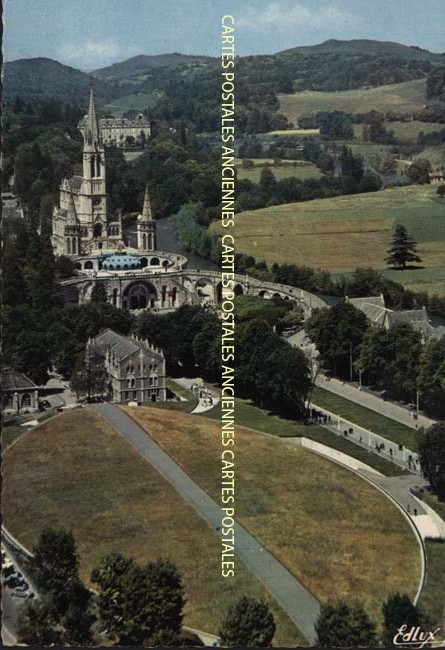 Cartes postales anciennes > CARTES POSTALES > carte postale ancienne > cartes-postales-ancienne.com Occitanie Hautes pyrenees Lourdes