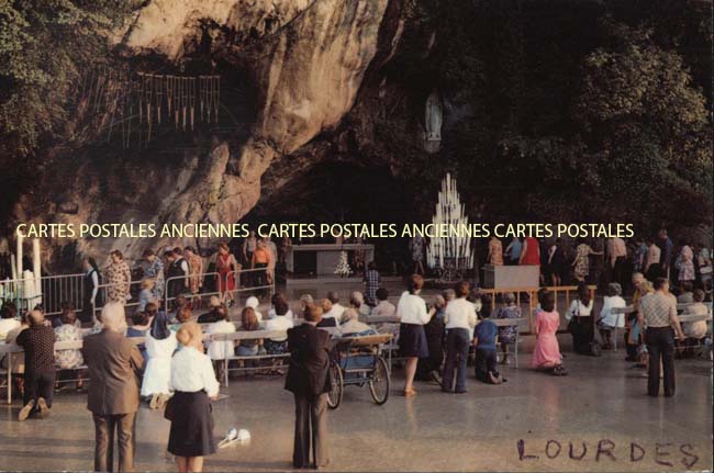 Cartes postales anciennes > CARTES POSTALES > carte postale ancienne > cartes-postales-ancienne.com Occitanie Hautes pyrenees Lourdes