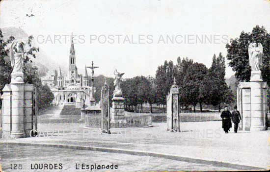 Cartes postales anciennes > CARTES POSTALES > carte postale ancienne > cartes-postales-ancienne.com Occitanie Hautes pyrenees Lourdes