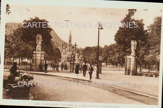 Cartes postales anciennes > CARTES POSTALES > carte postale ancienne > cartes-postales-ancienne.com Occitanie Hautes pyrenees Lourdes