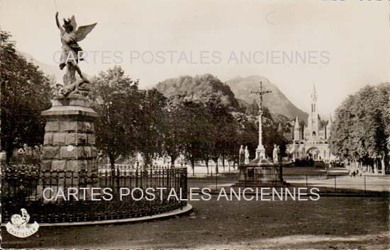 Cartes postales anciennes > CARTES POSTALES > carte postale ancienne > cartes-postales-ancienne.com Occitanie Hautes pyrenees Lourdes