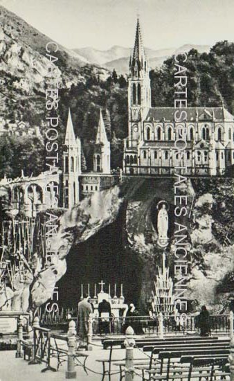 Cartes postales anciennes > CARTES POSTALES > carte postale ancienne > cartes-postales-ancienne.com Occitanie Hautes pyrenees Lourdes