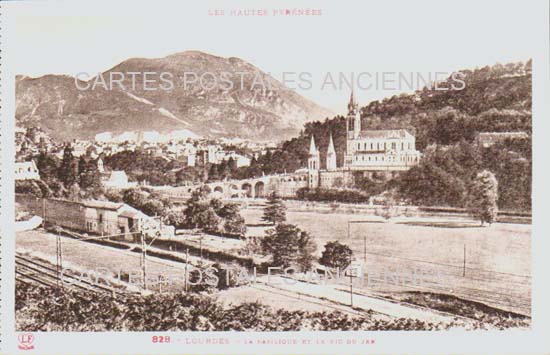 Cartes postales anciennes > CARTES POSTALES > carte postale ancienne > cartes-postales-ancienne.com Occitanie Hautes pyrenees Lourdes