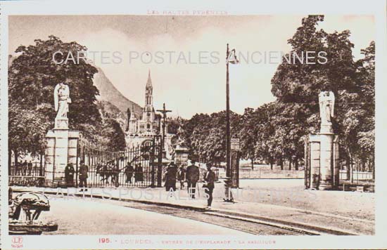 Cartes postales anciennes > CARTES POSTALES > carte postale ancienne > cartes-postales-ancienne.com Occitanie Hautes pyrenees Lourdes