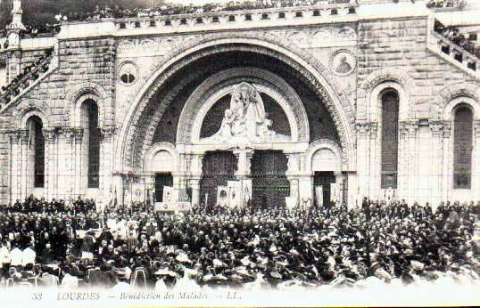 Cartes postales anciennes > CARTES POSTALES > carte postale ancienne > cartes-postales-ancienne.com Occitanie Hautes pyrenees Lourdes