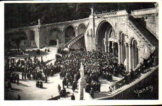 Cartes postales anciennes > CARTES POSTALES > carte postale ancienne > cartes-postales-ancienne.com Occitanie Hautes pyrenees Lourdes