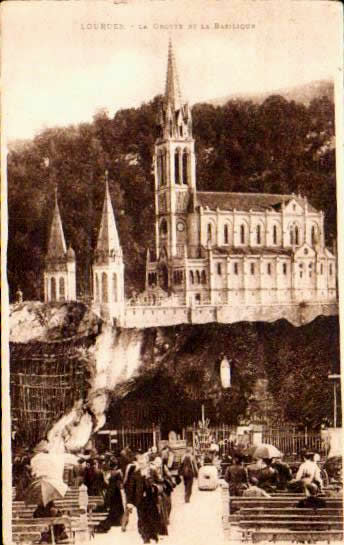 Cartes postales anciennes > CARTES POSTALES > carte postale ancienne > cartes-postales-ancienne.com Occitanie Hautes pyrenees Lourdes