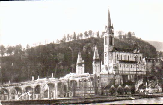 Cartes postales anciennes > CARTES POSTALES > carte postale ancienne > cartes-postales-ancienne.com Occitanie Hautes pyrenees Lourdes