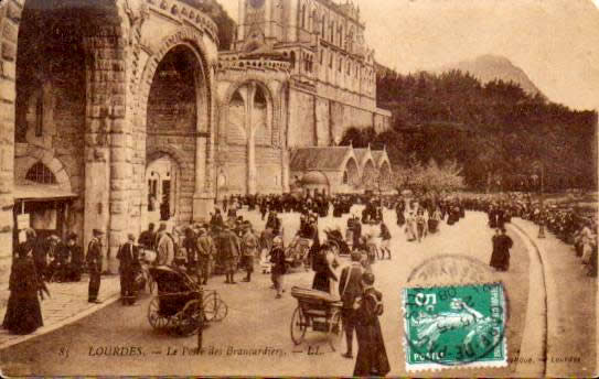 Cartes postales anciennes > CARTES POSTALES > carte postale ancienne > cartes-postales-ancienne.com Occitanie Hautes pyrenees Lourdes