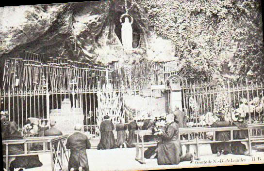 Cartes postales anciennes > CARTES POSTALES > carte postale ancienne > cartes-postales-ancienne.com Occitanie Hautes pyrenees Lourdes