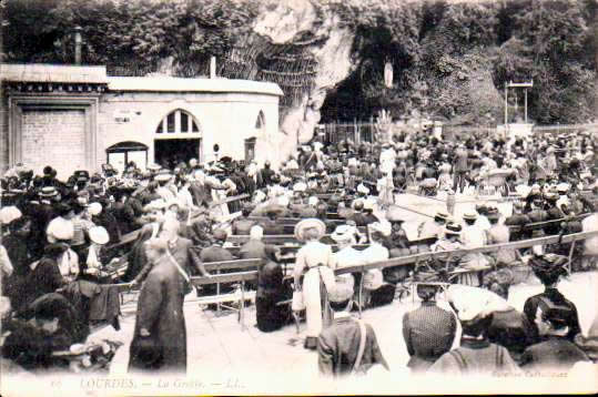 Cartes postales anciennes > CARTES POSTALES > carte postale ancienne > cartes-postales-ancienne.com Occitanie Hautes pyrenees Lourdes