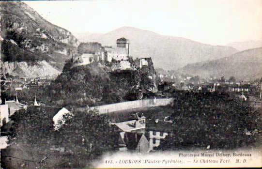 Cartes postales anciennes > CARTES POSTALES > carte postale ancienne > cartes-postales-ancienne.com Occitanie Hautes pyrenees Lourdes