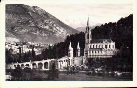 Cartes postales anciennes > CARTES POSTALES > carte postale ancienne > cartes-postales-ancienne.com Occitanie Hautes pyrenees Lourdes