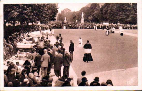 Cartes postales anciennes > CARTES POSTALES > carte postale ancienne > cartes-postales-ancienne.com Occitanie Hautes pyrenees Lourdes