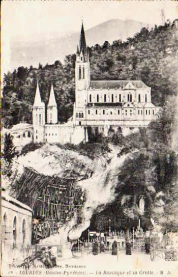 Cartes postales anciennes > CARTES POSTALES > carte postale ancienne > cartes-postales-ancienne.com Occitanie Hautes pyrenees Lourdes