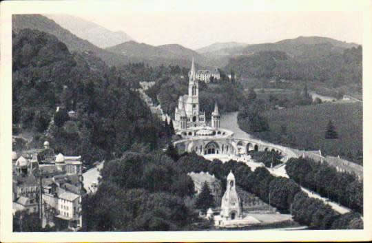 Cartes postales anciennes > CARTES POSTALES > carte postale ancienne > cartes-postales-ancienne.com Occitanie Hautes pyrenees Lourdes