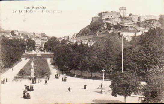 Cartes postales anciennes > CARTES POSTALES > carte postale ancienne > cartes-postales-ancienne.com Occitanie Hautes pyrenees Lourdes