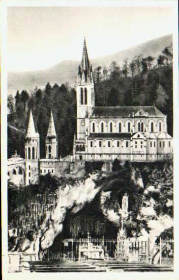 Cartes postales anciennes > CARTES POSTALES > carte postale ancienne > cartes-postales-ancienne.com Occitanie Hautes pyrenees Lourdes