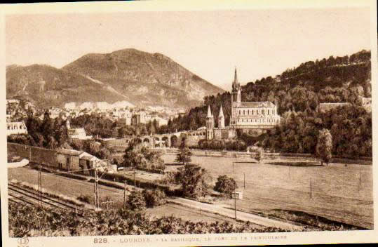 Cartes postales anciennes > CARTES POSTALES > carte postale ancienne > cartes-postales-ancienne.com Occitanie Hautes pyrenees Lourdes