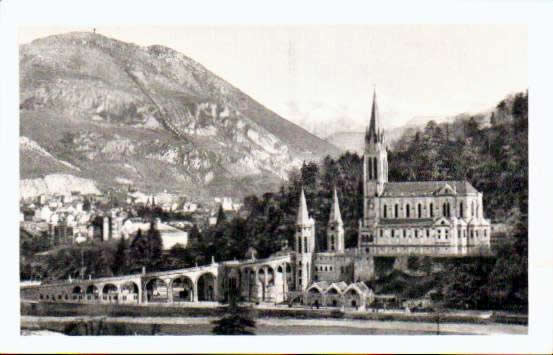 Cartes postales anciennes > CARTES POSTALES > carte postale ancienne > cartes-postales-ancienne.com Occitanie Hautes pyrenees Lourdes