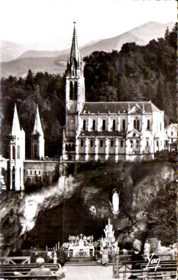 Cartes postales anciennes > CARTES POSTALES > carte postale ancienne > cartes-postales-ancienne.com Occitanie Hautes pyrenees Lourdes