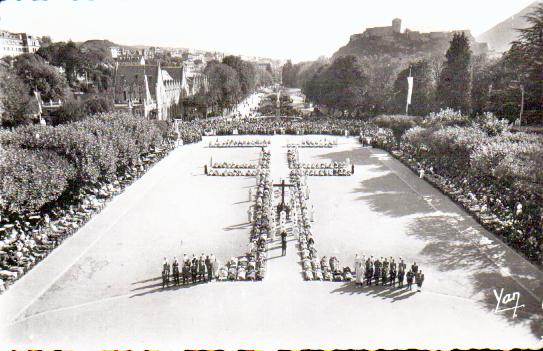 Cartes postales anciennes > CARTES POSTALES > carte postale ancienne > cartes-postales-ancienne.com Occitanie Hautes pyrenees Lourdes