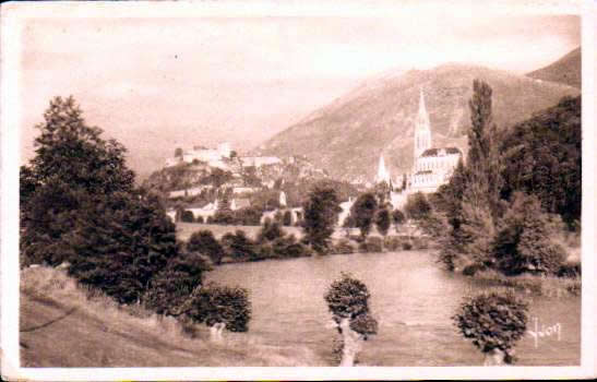 Cartes postales anciennes > CARTES POSTALES > carte postale ancienne > cartes-postales-ancienne.com Occitanie Hautes pyrenees Lourdes