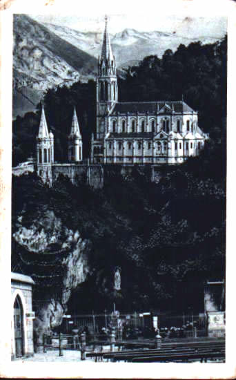 Cartes postales anciennes > CARTES POSTALES > carte postale ancienne > cartes-postales-ancienne.com Occitanie Hautes pyrenees Lourdes