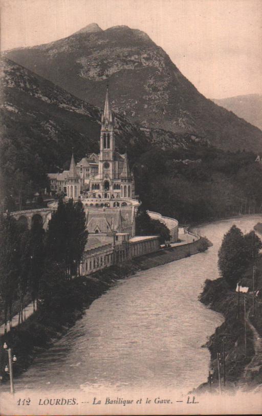 Cartes postales anciennes > CARTES POSTALES > carte postale ancienne > cartes-postales-ancienne.com Occitanie Hautes pyrenees Lourdes