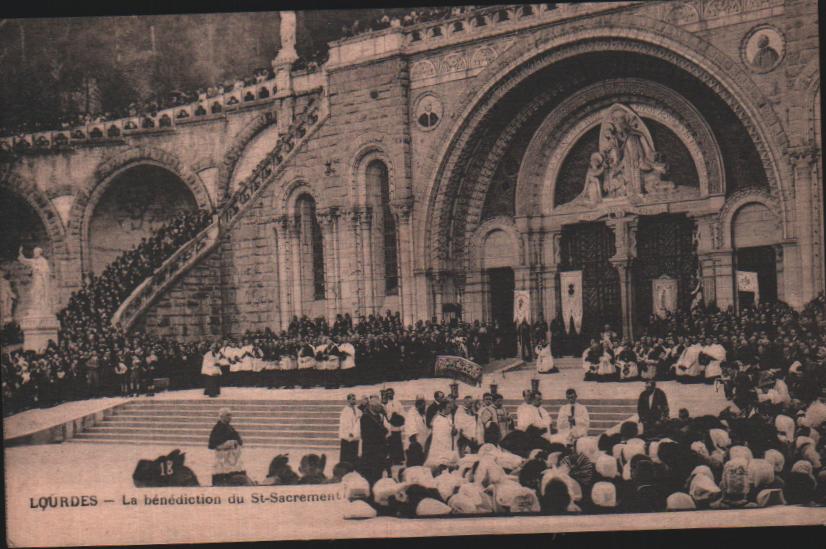 Cartes postales anciennes > CARTES POSTALES > carte postale ancienne > cartes-postales-ancienne.com Occitanie Hautes pyrenees Lourdes