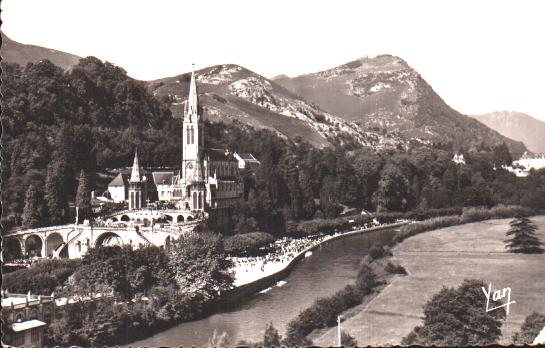 Cartes postales anciennes > CARTES POSTALES > carte postale ancienne > cartes-postales-ancienne.com Occitanie Hautes pyrenees Lourdes