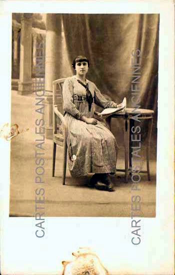 Cartes postales anciennes > CARTES POSTALES > carte postale ancienne > cartes-postales-ancienne.com Femme Femme et enfants